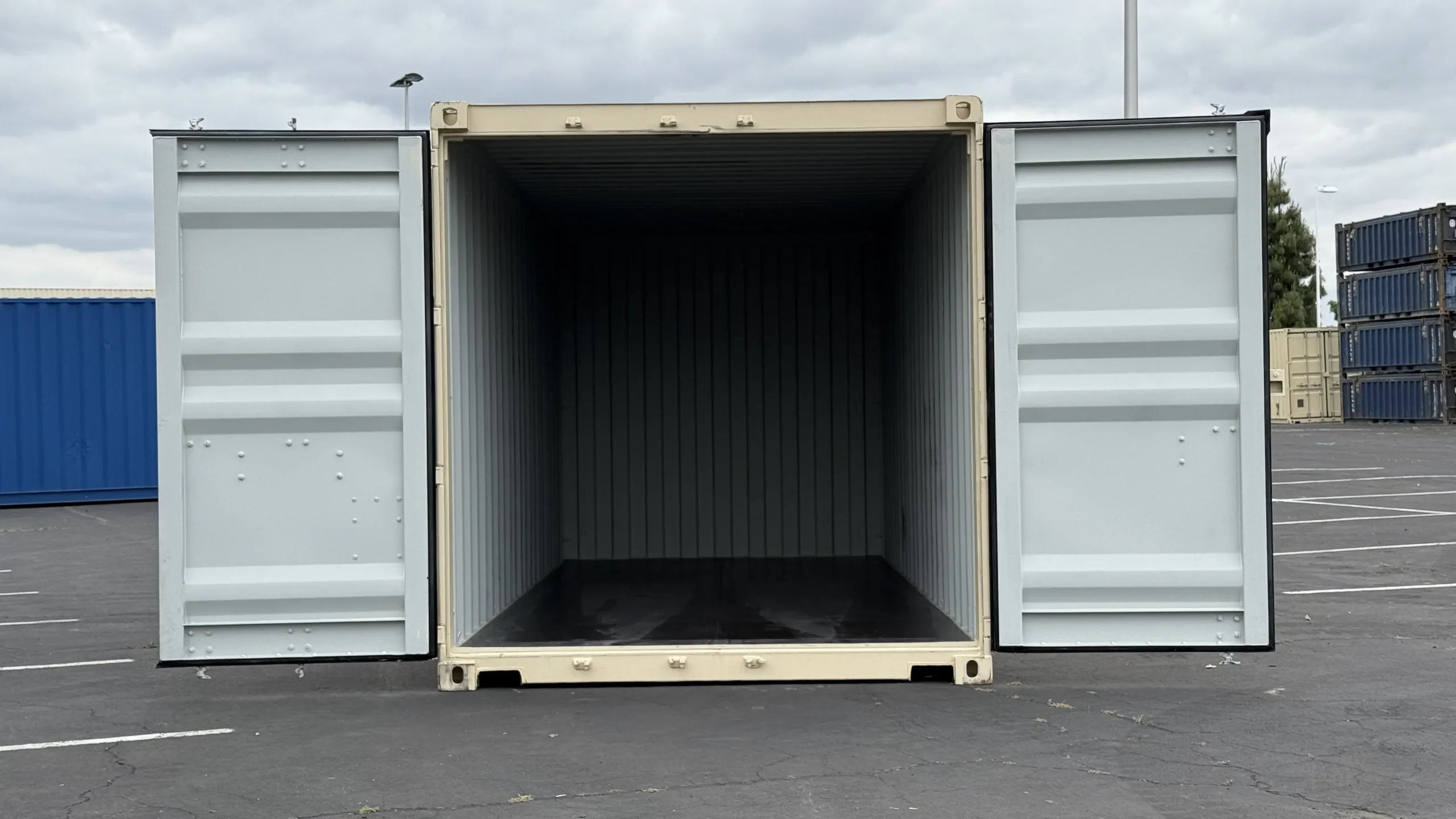 20ft Shipping Containers for Sale - Image 5